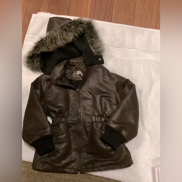 SIERRA.JULIAN GIRLS BROWN FAUX LEATHER & FUR HOODED WINTER COAT SZ.3 - Picture 4 of 16